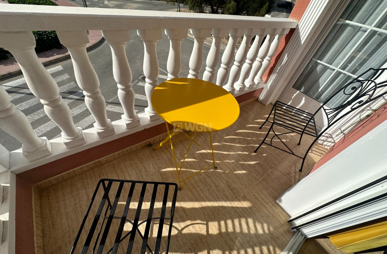 Odsprzedaż - Kamienica - Bigastro - Inland