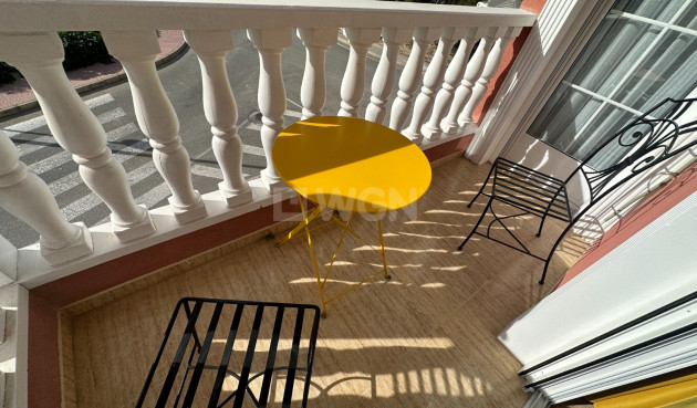 Odsprzedaż - Kamienica - Bigastro - Inland