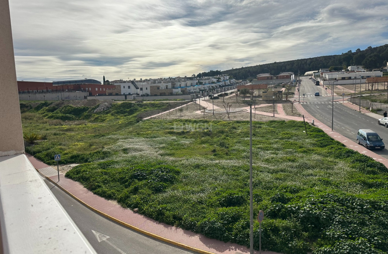 Odsprzedaż - Kamienica - Bigastro - Inland