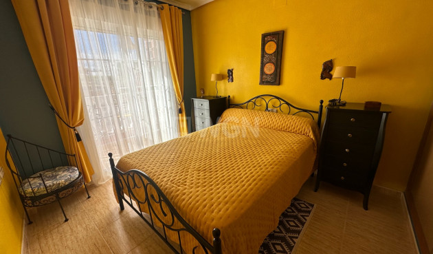 Odsprzedaż - Kamienica - Bigastro - Inland