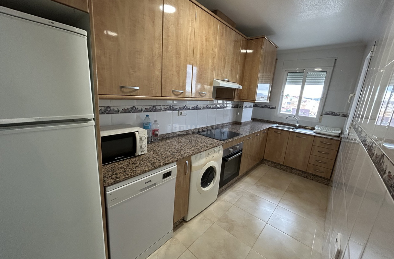 Odsprzedaż - Mieszkanie w bloku - 2778 - Inland