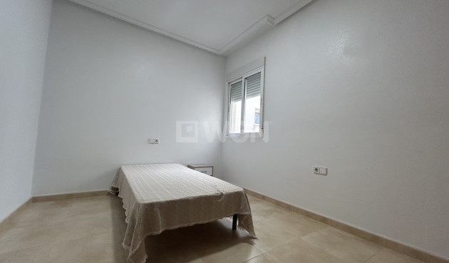 Odsprzedaż - Mieszkanie w bloku - 2778 - Inland