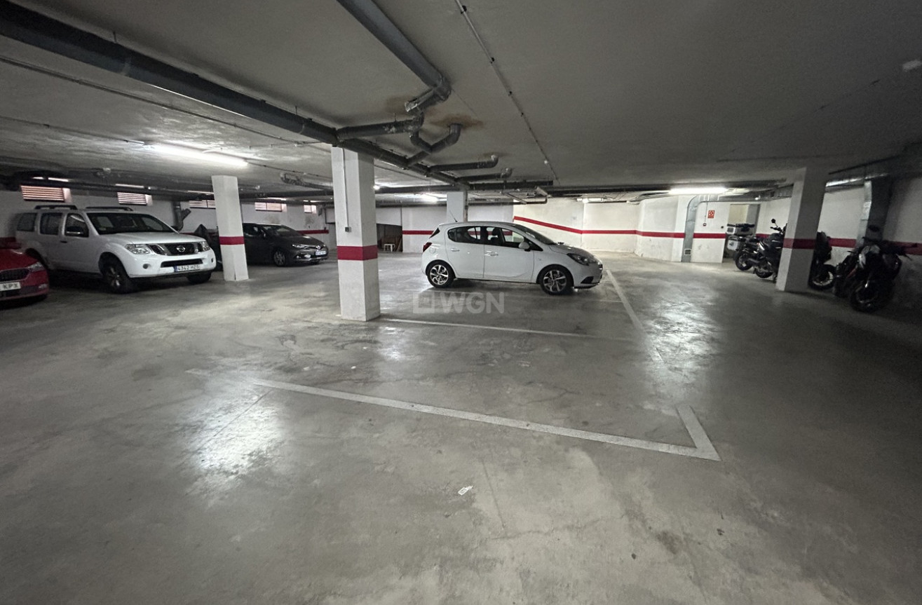 Odsprzedaż - Mieszkanie w bloku - 2778 - Inland