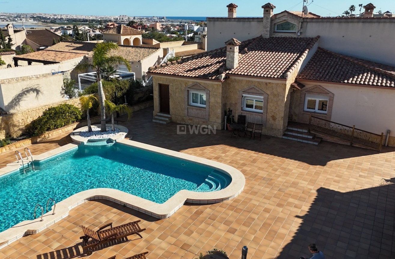 Odsprzedaż - Villa - Torrevieja - Costa Blanca