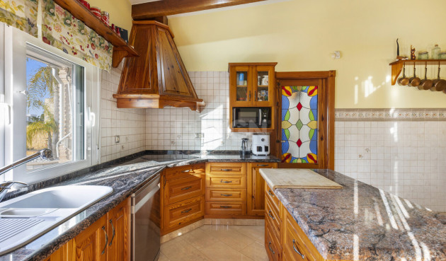 Odsprzedaż - Villa - Torrevieja - Costa Blanca