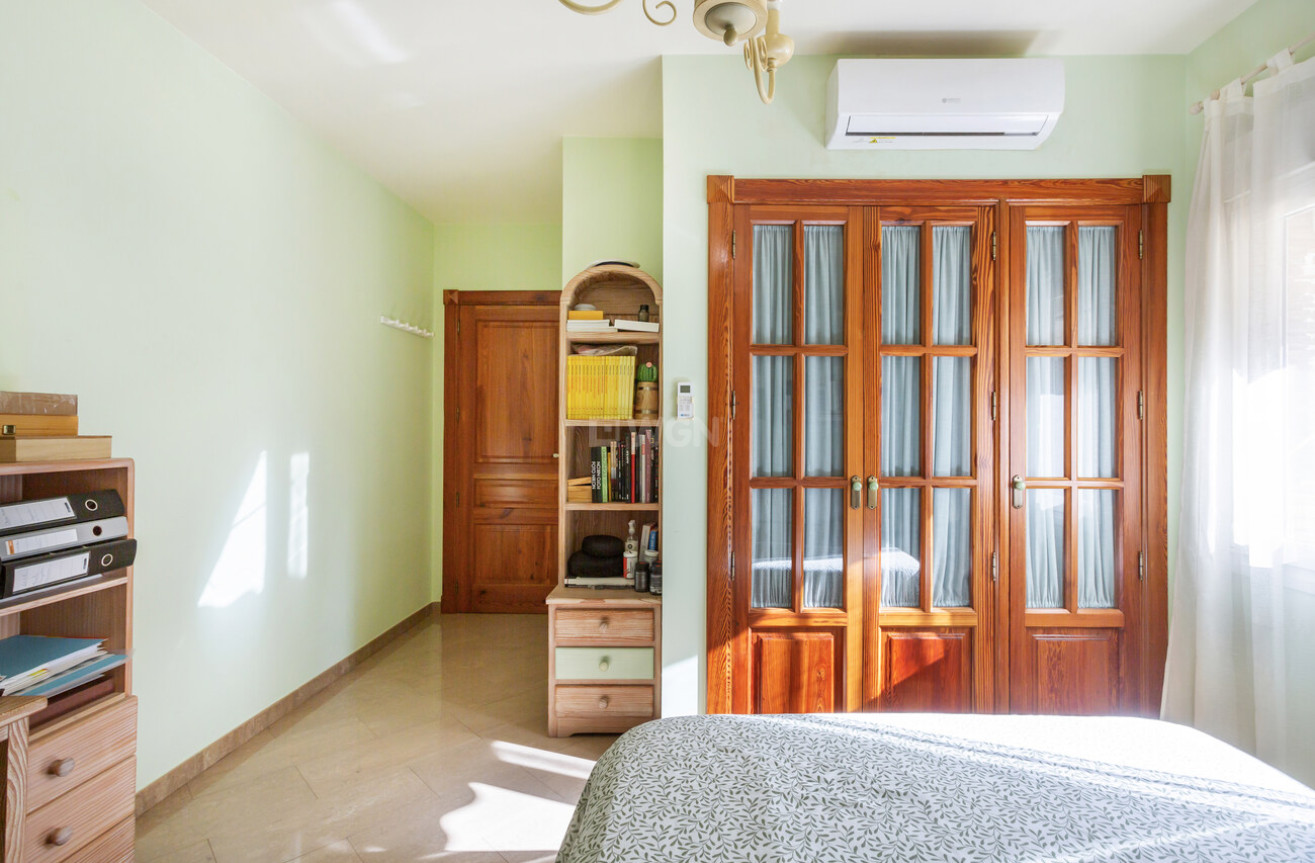 Odsprzedaż - Villa - Torrevieja - Costa Blanca