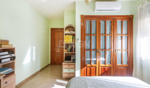 Odsprzedaż - Villa - Torrevieja - Costa Blanca