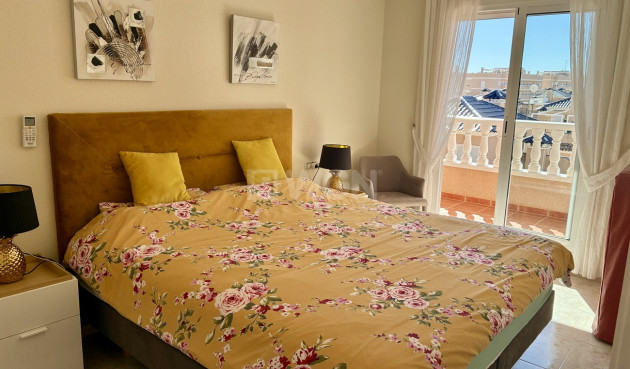 Odsprzedaż - Mieszkanie w bloku - Orihuela Costa - Costa Blanca