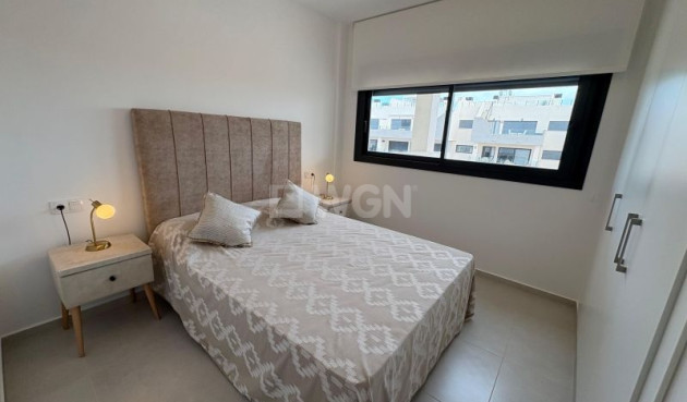 Odsprzedaż - Mieszkanie w bloku - Orihuela Costa - Costa Blanca