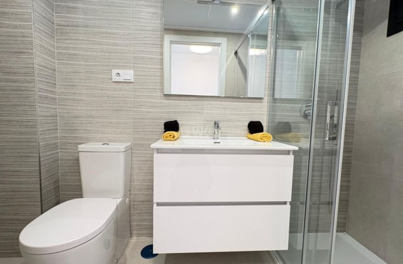 Odsprzedaż - Mieszkanie w bloku - Orihuela Costa - Costa Blanca