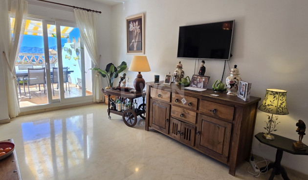 Odsprzedaż - Mieszkanie w bloku - Alcaucín - Inland