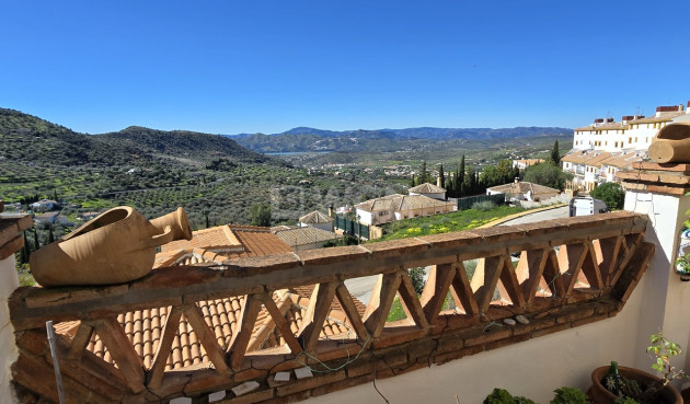 Odsprzedaż - Mieszkanie w bloku - Alcaucín - Inland