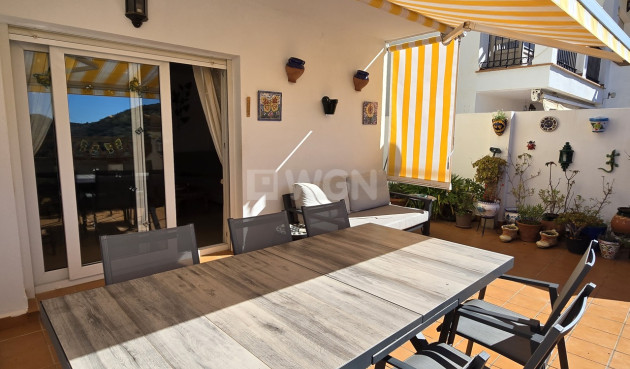 Odsprzedaż - Mieszkanie w bloku - Alcaucín - Inland