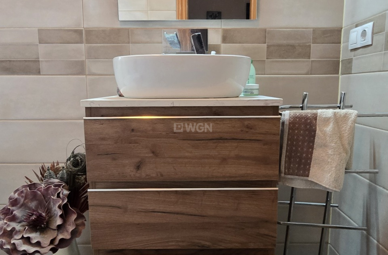 Odsprzedaż - Mieszkanie w bloku - Alcaucín - Inland