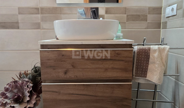 Odsprzedaż - Mieszkanie w bloku - Alcaucín - Inland