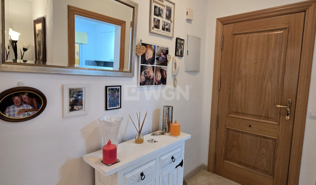 Odsprzedaż - Mieszkanie w bloku - Alcaucín - Inland