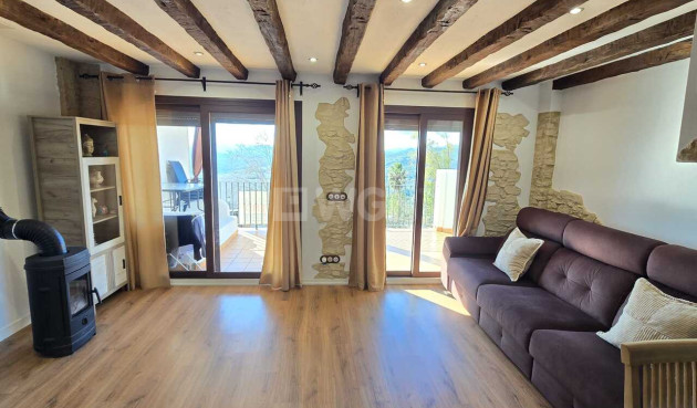 Odsprzedaż - Kamienica - Alcaucín - Inland