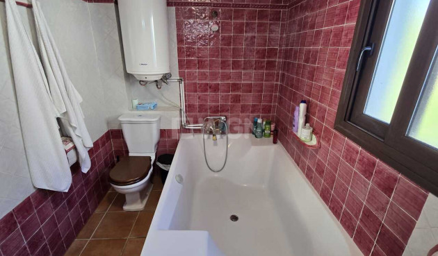 Odsprzedaż - Kamienica - Alcaucín - Inland