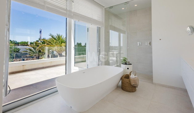 Odsprzedaż - Villa - Orihuela Costa - Costa Blanca