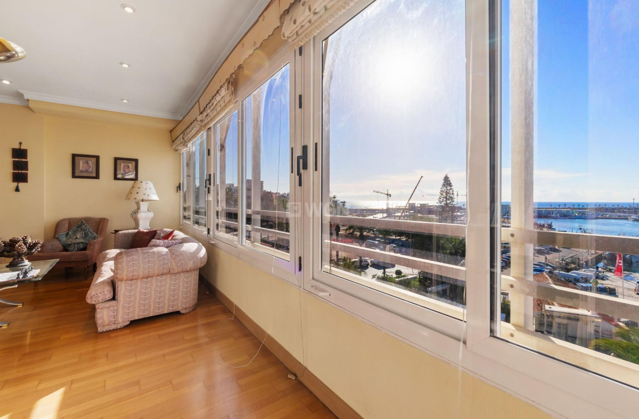 Odsprzedaż - Mieszkanie w bloku - Torrevieja - Costa Blanca