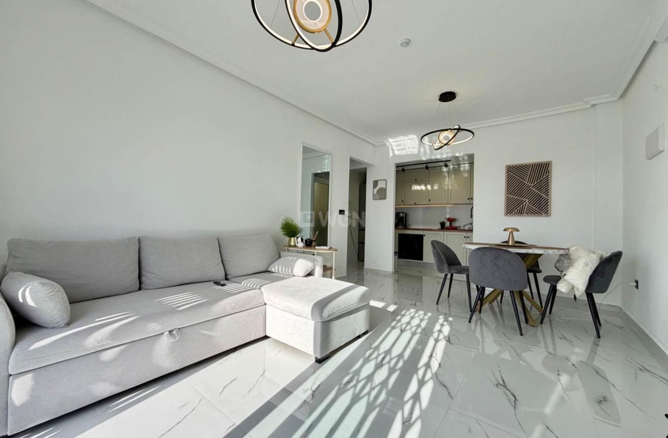 Odsprzedaż - Mieszkanie w bloku - Orihuela Costa - Playa Flamenca Norte