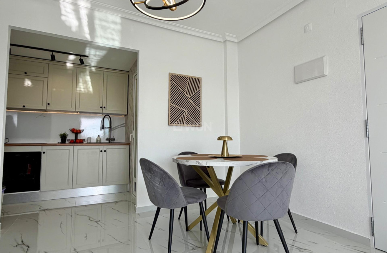 Odsprzedaż - Mieszkanie w bloku - Orihuela Costa - Playa Flamenca Norte