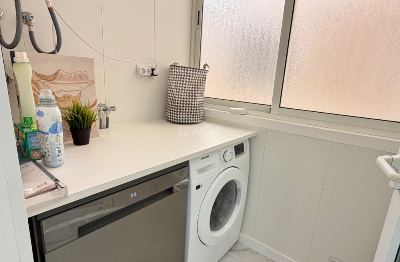 Odsprzedaż - Mieszkanie w bloku - Orihuela Costa - Playa Flamenca Norte