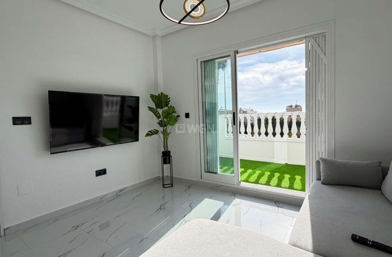 Odsprzedaż - Mieszkanie w bloku - Orihuela Costa - Playa Flamenca Norte