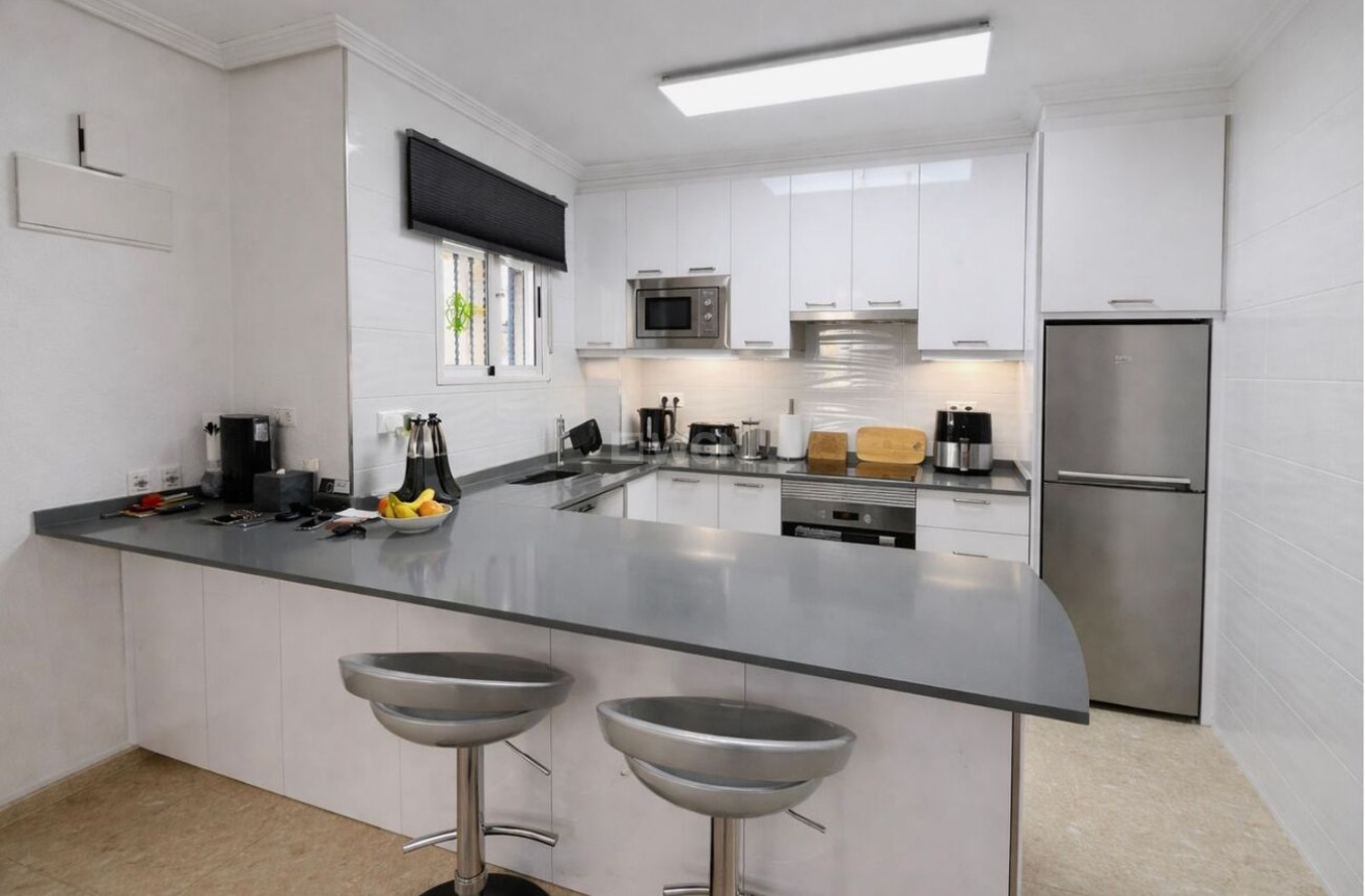 Odsprzedaż - Villa - La Zenia - Costa Blanca