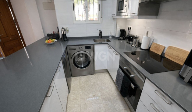 Odsprzedaż - Villa - La Zenia - Costa Blanca