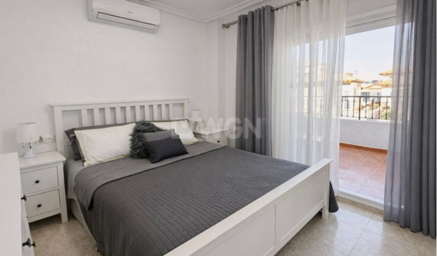 Odsprzedaż - Villa - La Zenia - Costa Blanca