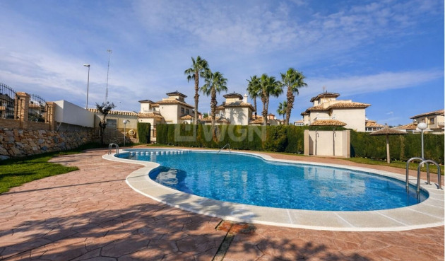 Odsprzedaż - Villa - La Zenia - Costa Blanca