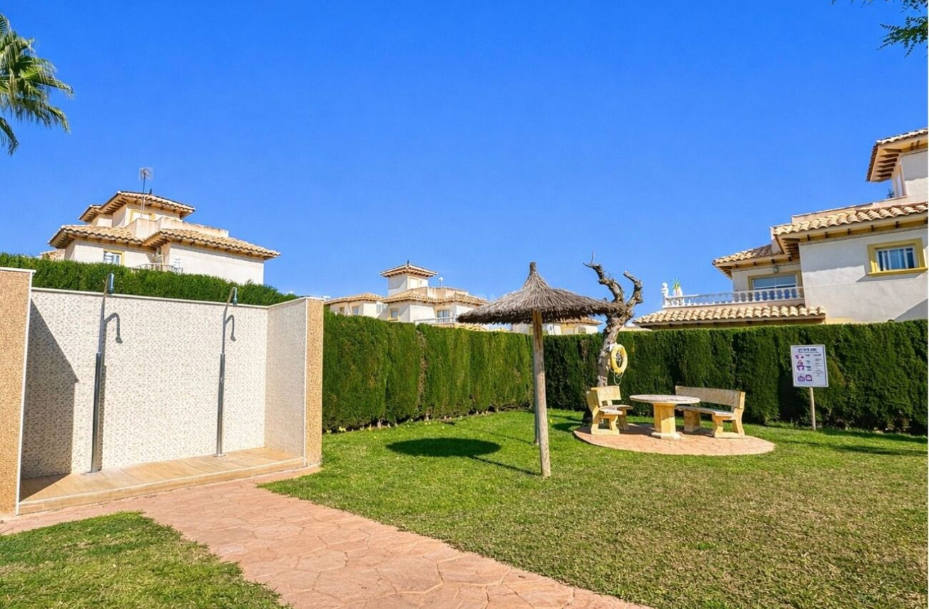 Odsprzedaż - Villa - La Zenia - Costa Blanca