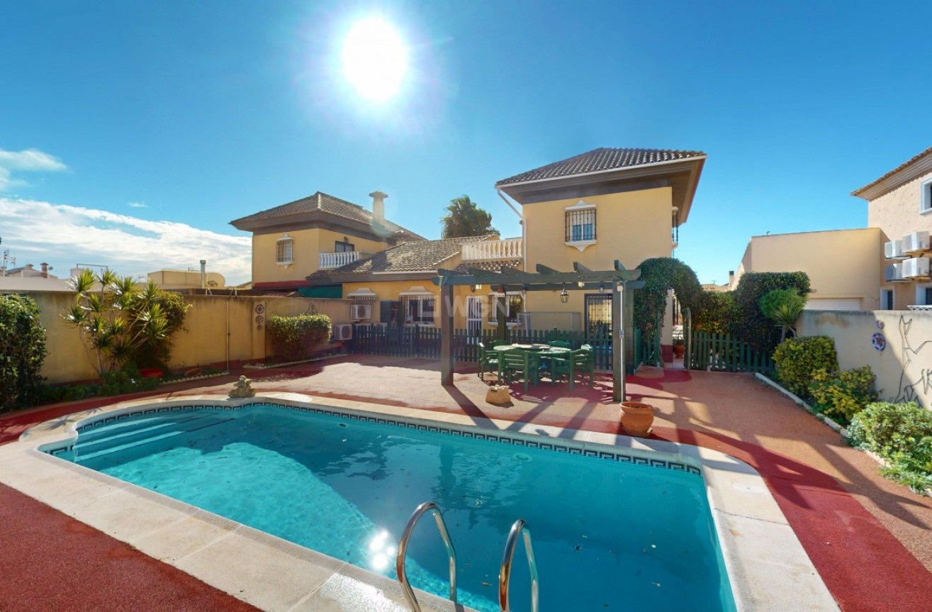 Odsprzedaż - Villa - Los Alcázares - Costa Calida