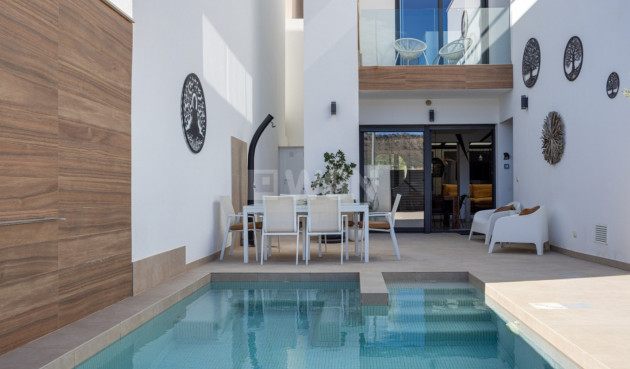 Odsprzedaż - Kamienica - Benijofar - Costa Blanca