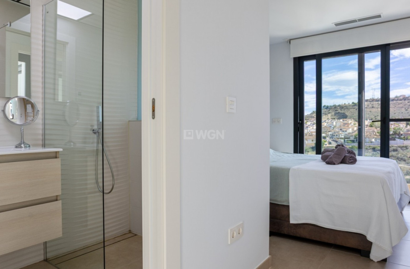 Odsprzedaż - Kamienica - Benijofar - Costa Blanca