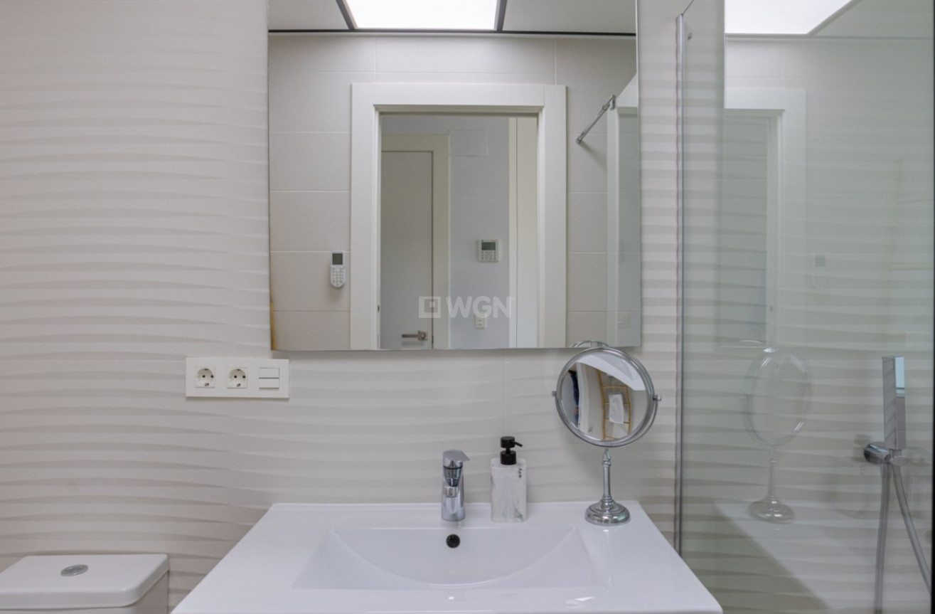 Odsprzedaż - Kamienica - Benijofar - Costa Blanca