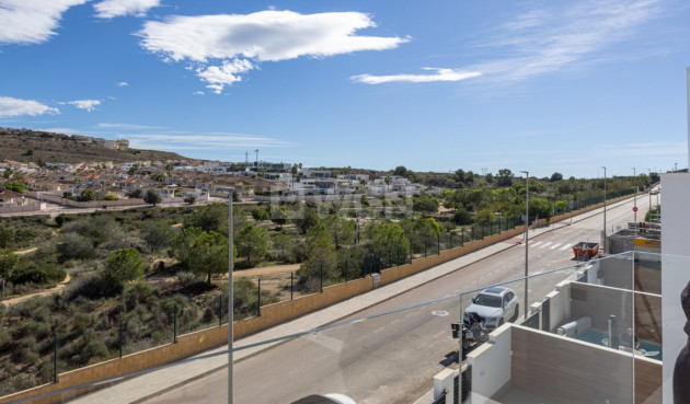 Odsprzedaż - Kamienica - Benijofar - Costa Blanca