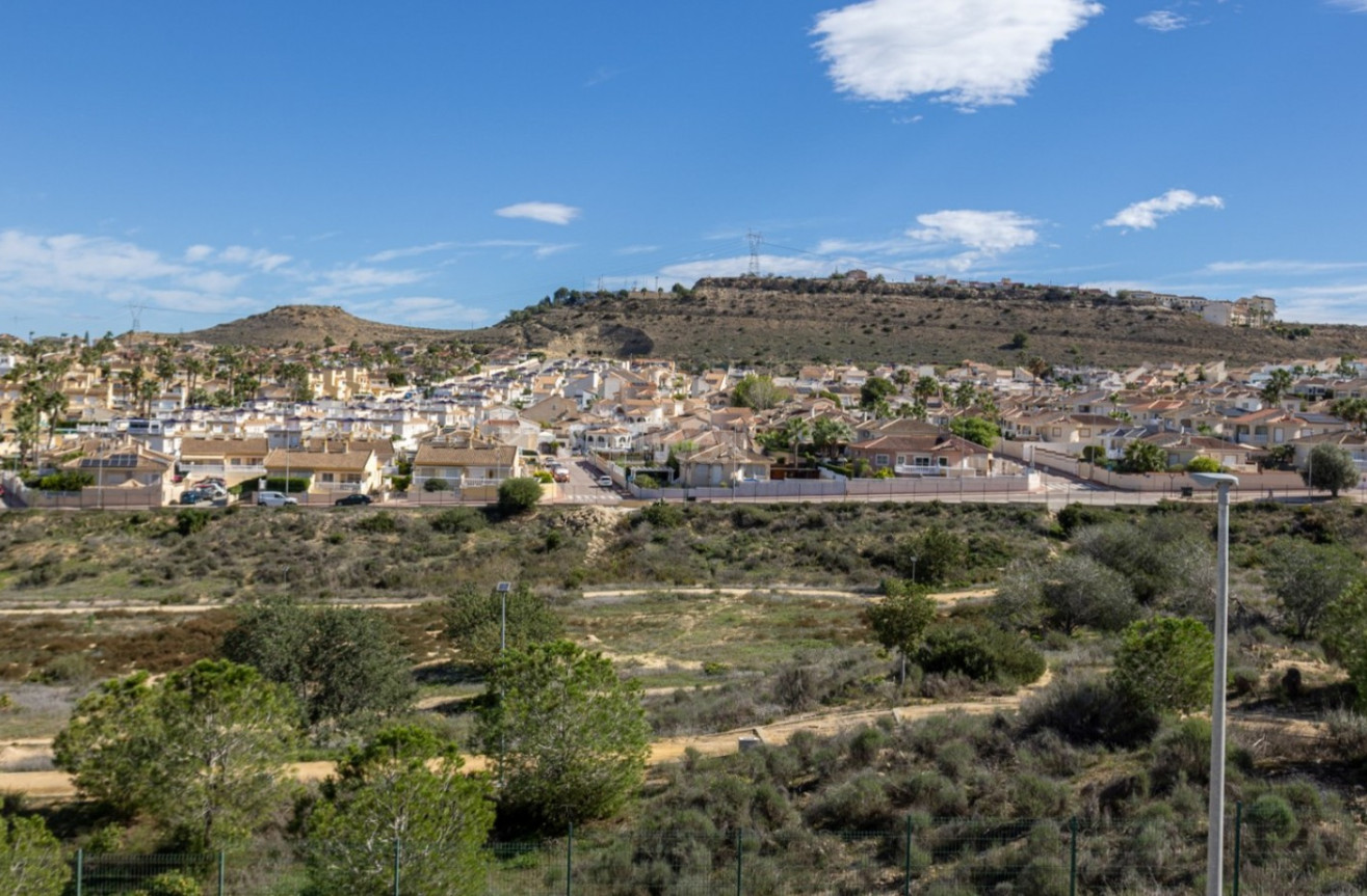 Odsprzedaż - Kamienica - Benijofar - Costa Blanca