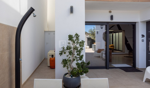 Odsprzedaż - Kamienica - Benijofar - Costa Blanca