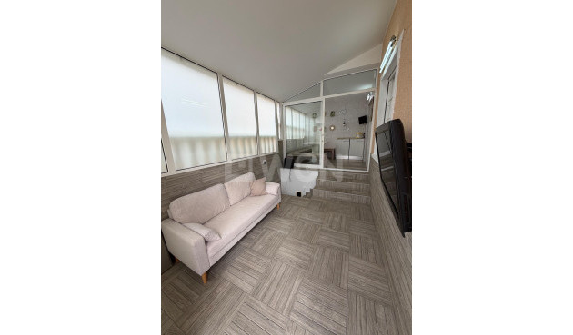 Odsprzedaż - Kamienica - Orihuela Costa - La Zenia