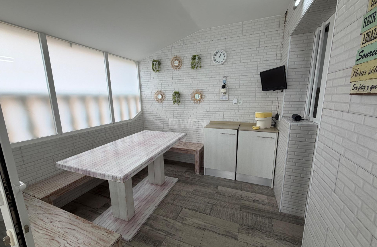 Odsprzedaż - Kamienica - Orihuela Costa - La Zenia