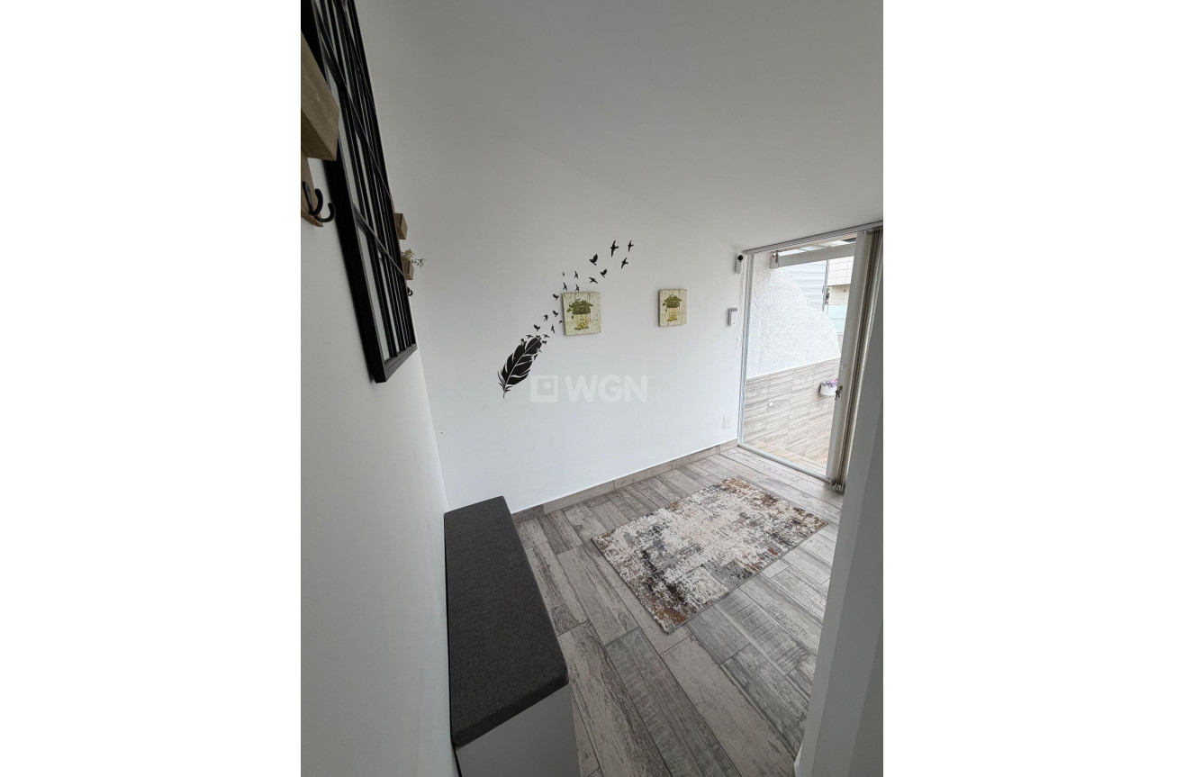 Odsprzedaż - Kamienica - Orihuela Costa - La Zenia