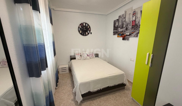 Odsprzedaż - Kamienica - Orihuela Costa - La Zenia