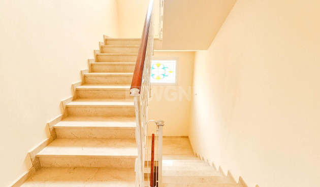 Resale - Villa - Cabo Roig