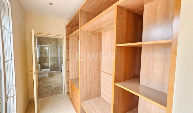 Resale - Villa - Cabo Roig