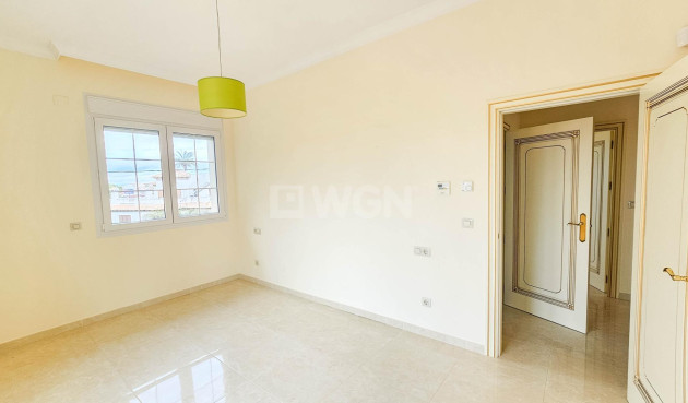 Resale - Villa - Cabo Roig