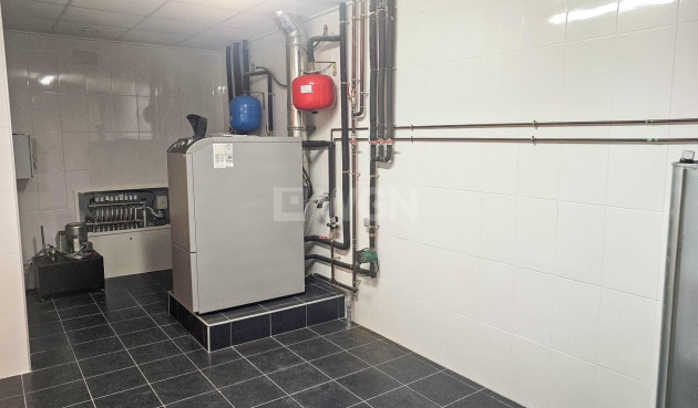 Resale - Villa - Cabo Roig