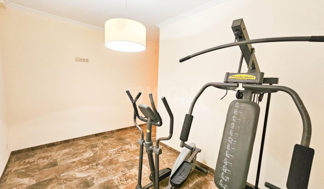 Resale - Villa - Cabo Roig