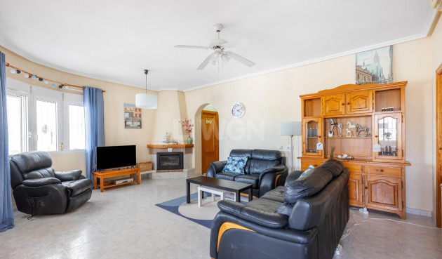 Odsprzedaż - Villa - San Fulgencio - Urb. La Marina